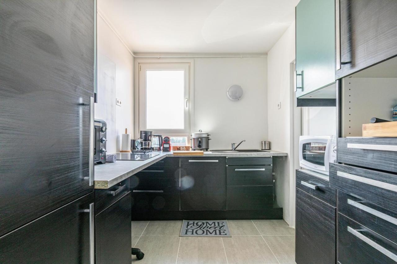 Chic Apart With Parking Apartment Mantes-la-Jolie Ngoại thất bức ảnh
